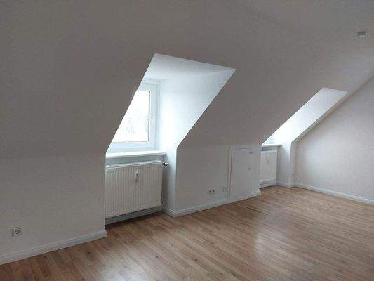 Zimmer Whg. Nr. 6, DG rechts