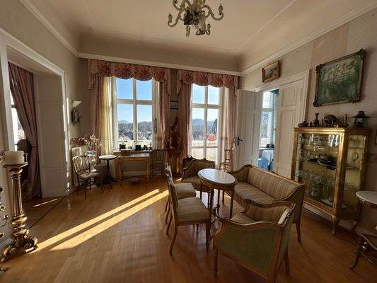 Zimmer 1 der Wohnung 1 im OG