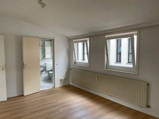 Büro-/Praxisflächen DG