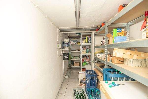 Keller / Vorrat (Souterrain)