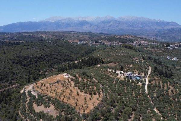 Kreta, Tsivaras: Grundstück in malerischer Lage mit Meerblick zu verkaufen