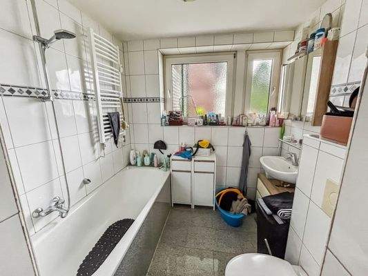 Badezimmer Ansicht I