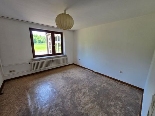 Zimmer UG.jpg