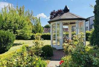 Pavillion im Garten