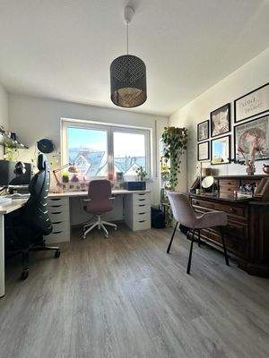 Weiteres Schlaf- oder Arbeitszimmer