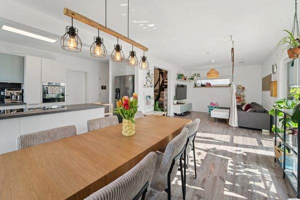 Offener Grundriss mit Terrassenzugang