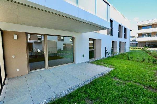 Graz-Gartenwohnung-Terrasse