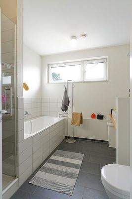 Großes Badezimmer | OG