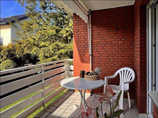 Blick vom Balkon ins Grüne