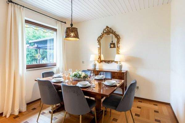 Kleines Esszimmer im Erdgschoss-Visualisiert