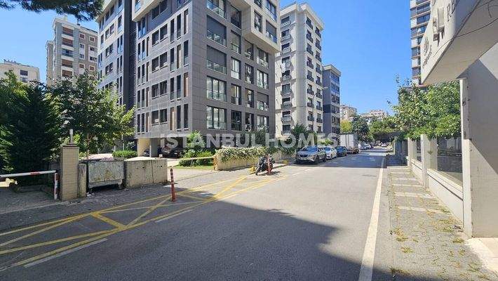 Duplex Apartment in an Upright Location in Kadikoy Istanbul