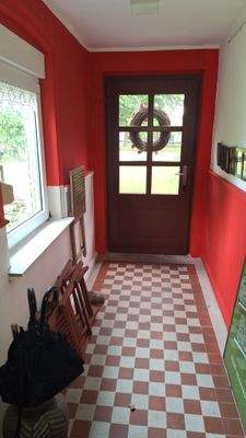 Saalanbau Eingangsbereich.jpg