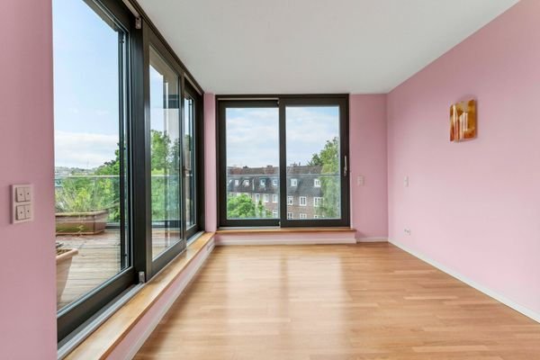 Schlafzimmer mit Dachterrasse