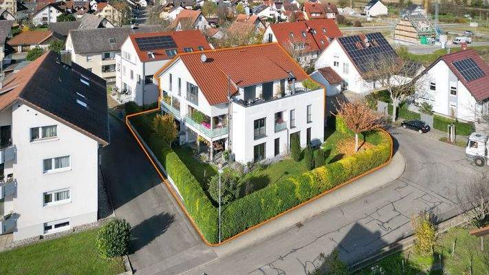 Blick auf das Mehrfamilienhaus in ruhiger, gefragter Wohnlage