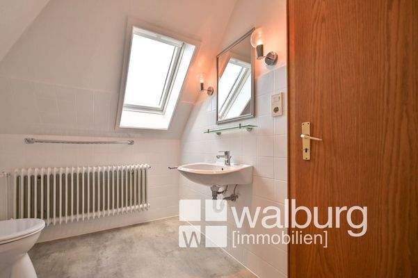 48 Bad im Dachgeschoss