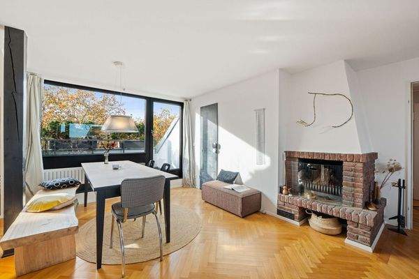 Essbereich mit Blick auf den Westbalkon