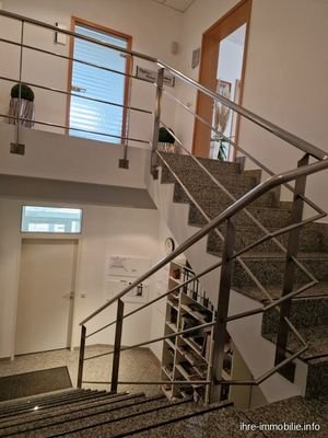 Treppenaufgang-Mitte-2