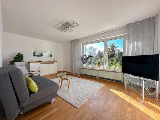 Wohnzimmer (linke Wohnung)