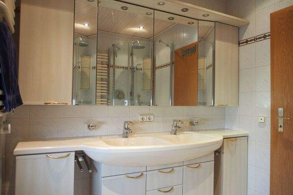 Modernisiertes TL-Bad ...