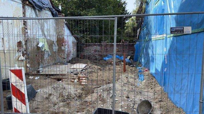 Blick auf die Baulücke