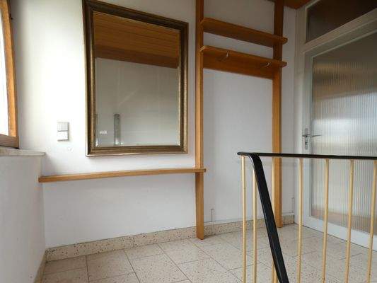 Treppenhaus / Vorplatz (EG) 