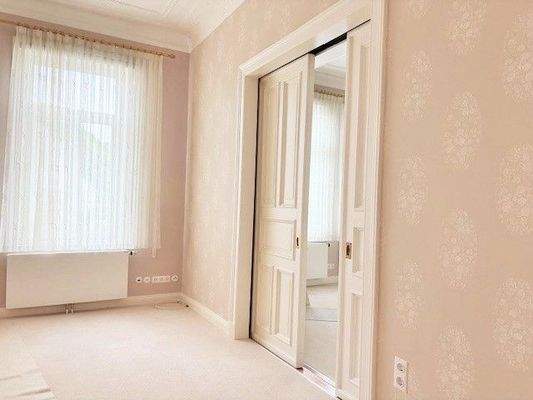 Verbindungstür Wohn-Esszimmer.jpg