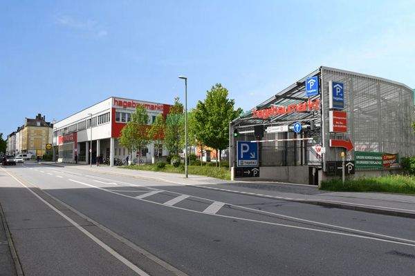 Einkaufsmöglichkeiten 750 m entfernt