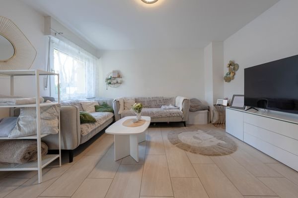 EG re. Wohnzimmer 