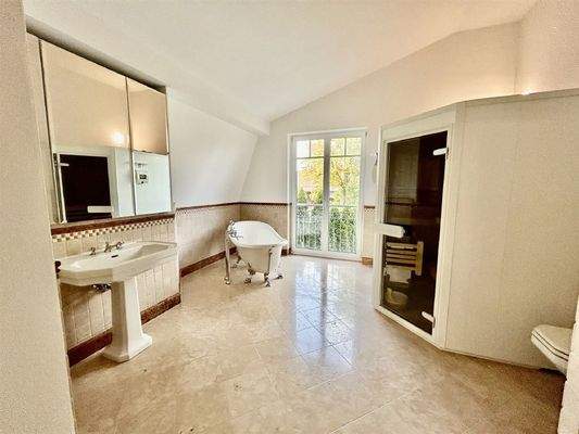 Badezimmer mit Sauna