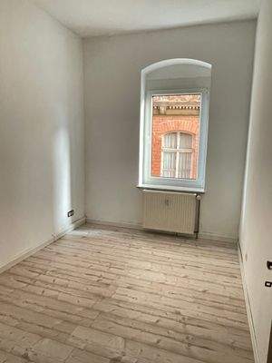 Kinderzimmer an Küche