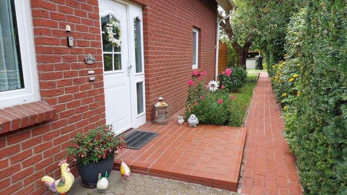 Haupteingang Nordseite.jpg