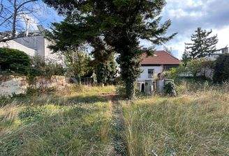 Grundstück mit Abrisshaus