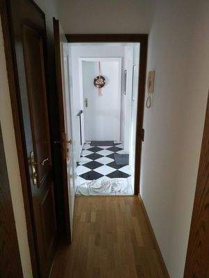 Flur mit Blick in Hausflur