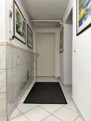 Flur im KG (Souterrain)