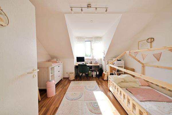 Kinderzimmer / Arbeitszimmer
