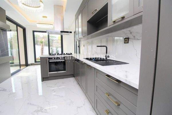 Stylish Villas in a Secure Complex in Basaksehir Istanbul