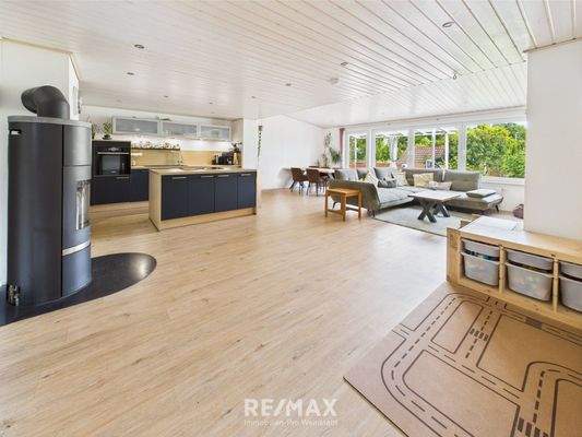 Wohn- / Ess- / Küchenbereich