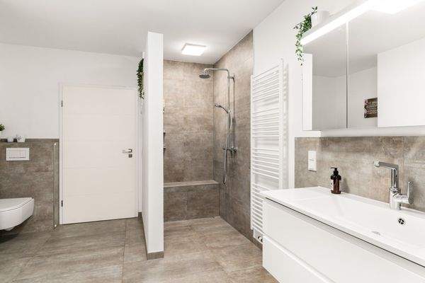 Badezimmer - weitere Ansicht