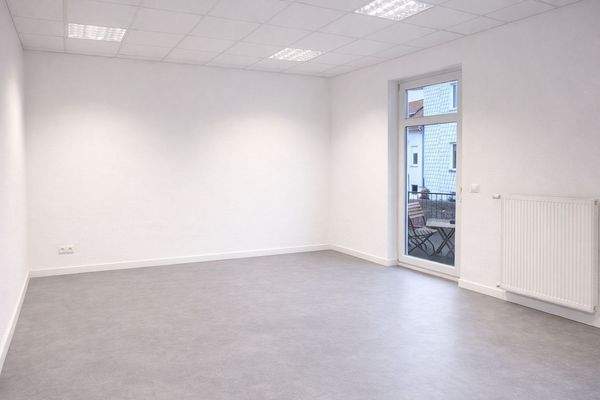 Büro mit Terassenzugang