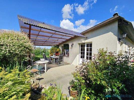 Gartenhaus am Garagenkomplex