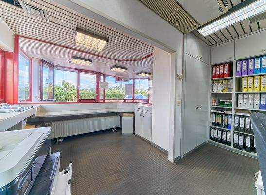 024_Verwaltung Büro 1 Empfang.jpg