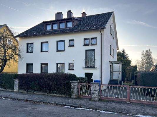 Außenansicht Einfahrt