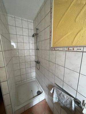 Dusche Wohnung im OG