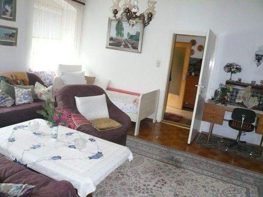 Wohnnzimmer EG rechts