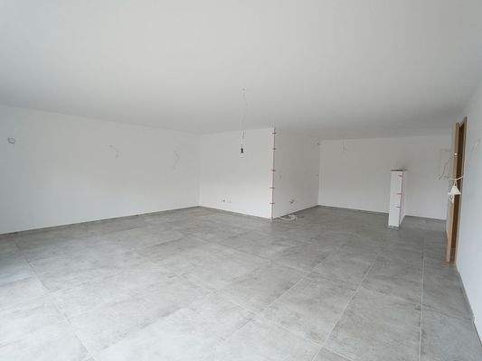 Wohn-/Essbereich mit Küche ELW