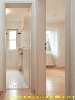 13-Flur Duschbad und Kind 1 - Gast.jpeg