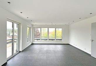 Bürofläche mit Anschlüssen für eine Küche