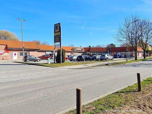 9 Minuten zu Fuß zum Edeka