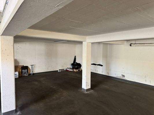 Tiefgaragen-Stellplatz