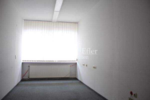 Büro im Erdgeschoss